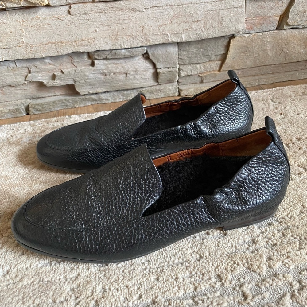 Vionic Amora Faux Fur Insole Loafers Slip On Black Pebbled Leather: 7.5 - Picture 3 of 9